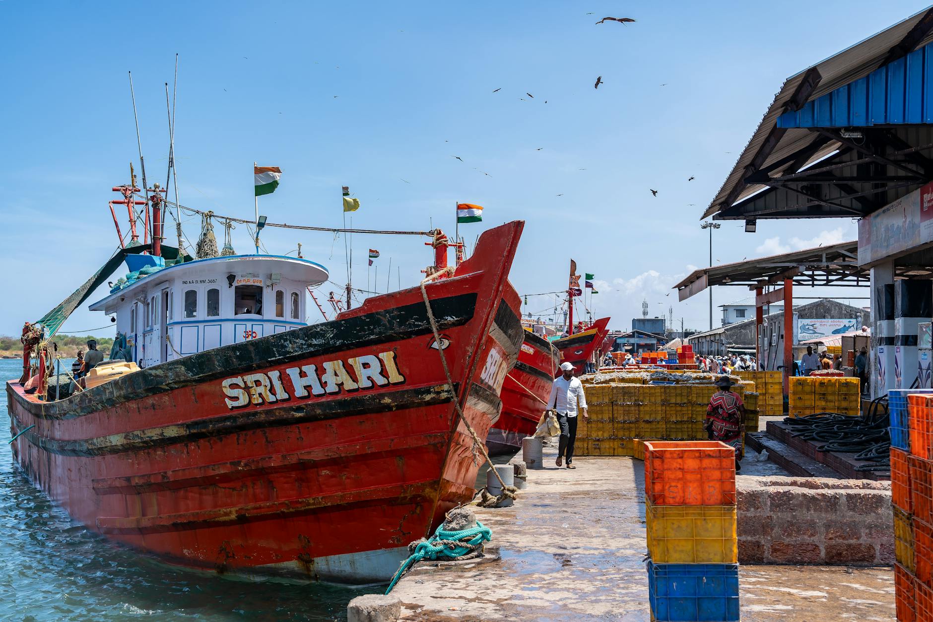 Gambar berita terbaru hari ini menampilkan headline utama dan foto terkini dari peristiwa aktual yang sedang hangat dibicarakan di Indonesia