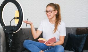 influencer-terkenal-ini-sembunyikan-rahasia-gelap-6593728